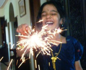 sparkles_phuljhari_fireworks_on_diwali_festival_of_lights